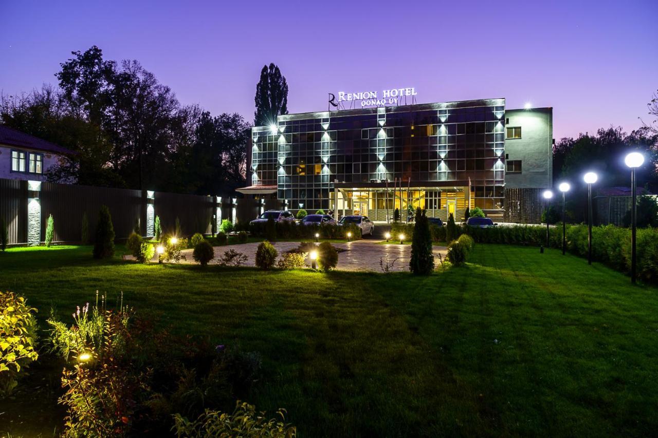 Renion Hotel Almaty Exterior foto